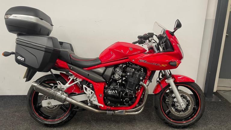 SUZUKI GSF650S BANDIT - VERY LOW MILES - FULL LUGGAGE