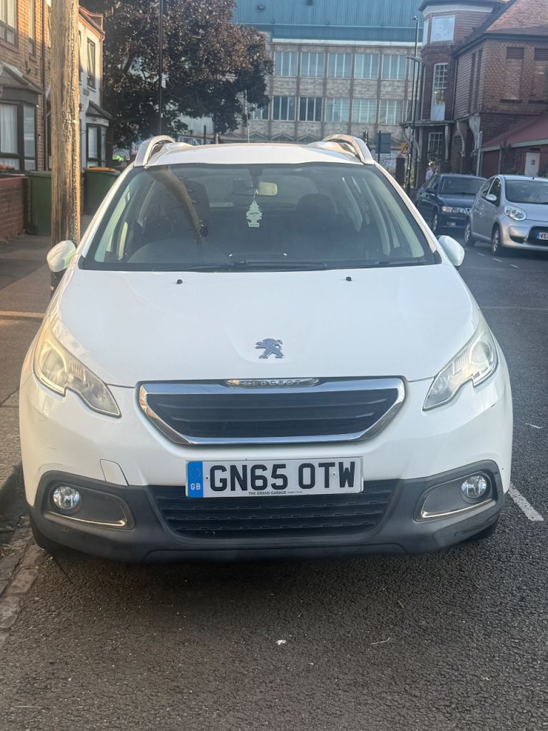 Peugeot, 2008, Hatchback, 2015, Semi-Auto, 1199 (cc), 5 doors