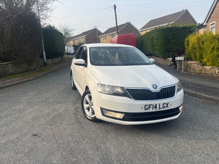 Skoda, RAPID SPACEBACK, Hatchback, 2014, Semi-Auto, 1598 (cc), 5 doors