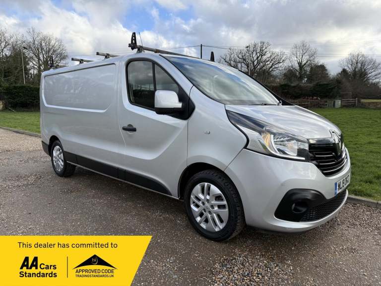 2019 Renault Trafic LL29 ENERGY dCi 125 Sport Nav Van PANEL VAN DIESEL Manual