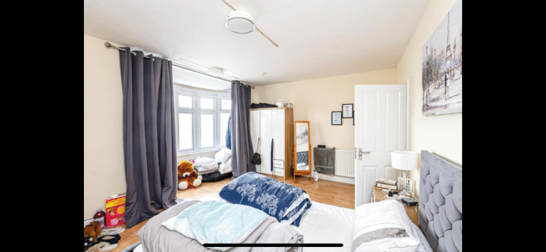 Spacious 4 bedroom property in the heart of Northampton 