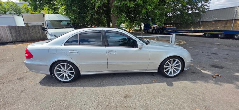 2003 Mercedes-Benz E Class 2.7 E270 CDI Avantgarde Saloon 4dr Diesel Automatic (209 bhp) Saloon D...