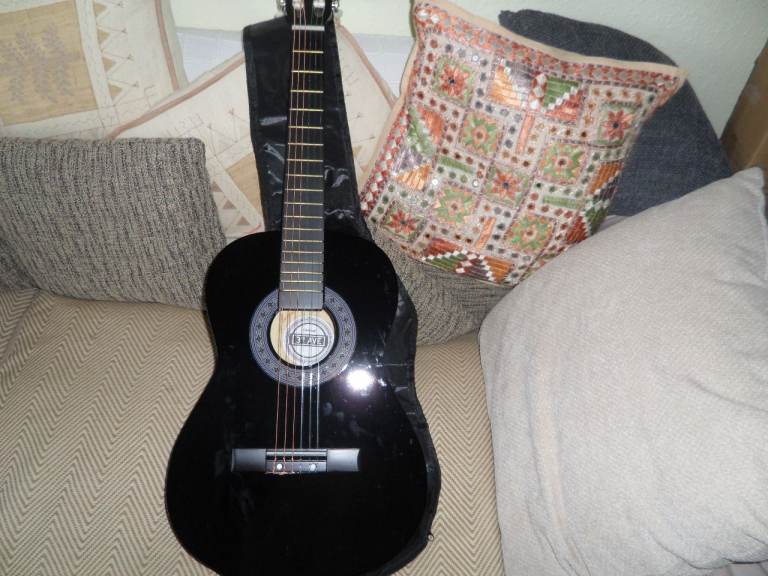 Guitar - Classical 3 / 4 Size Guitar – Black with Carry Bag  