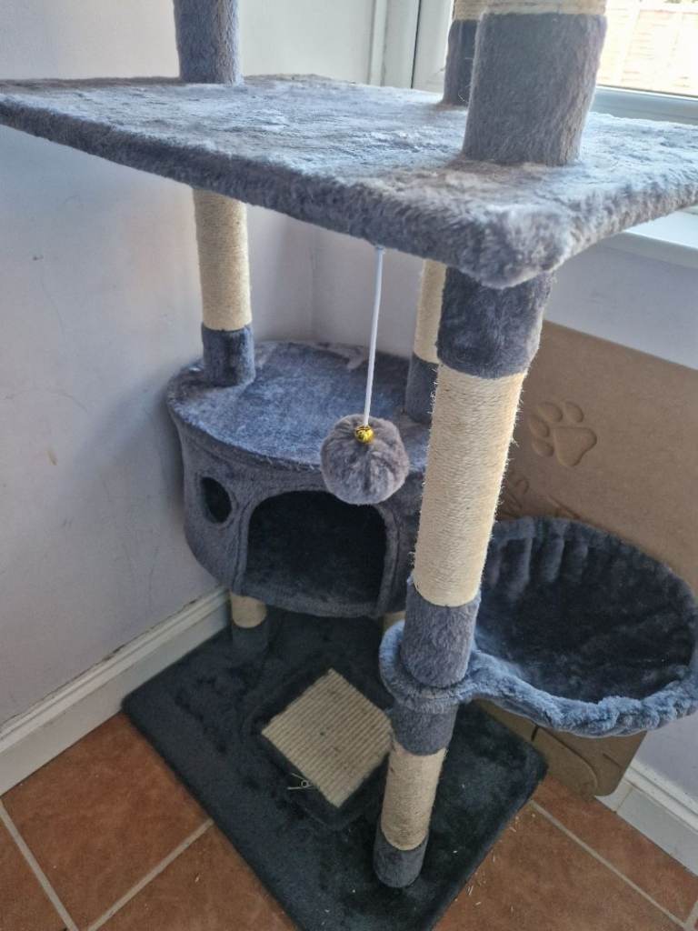 Large Grey Cat Tree with Scratching Posts and Bed