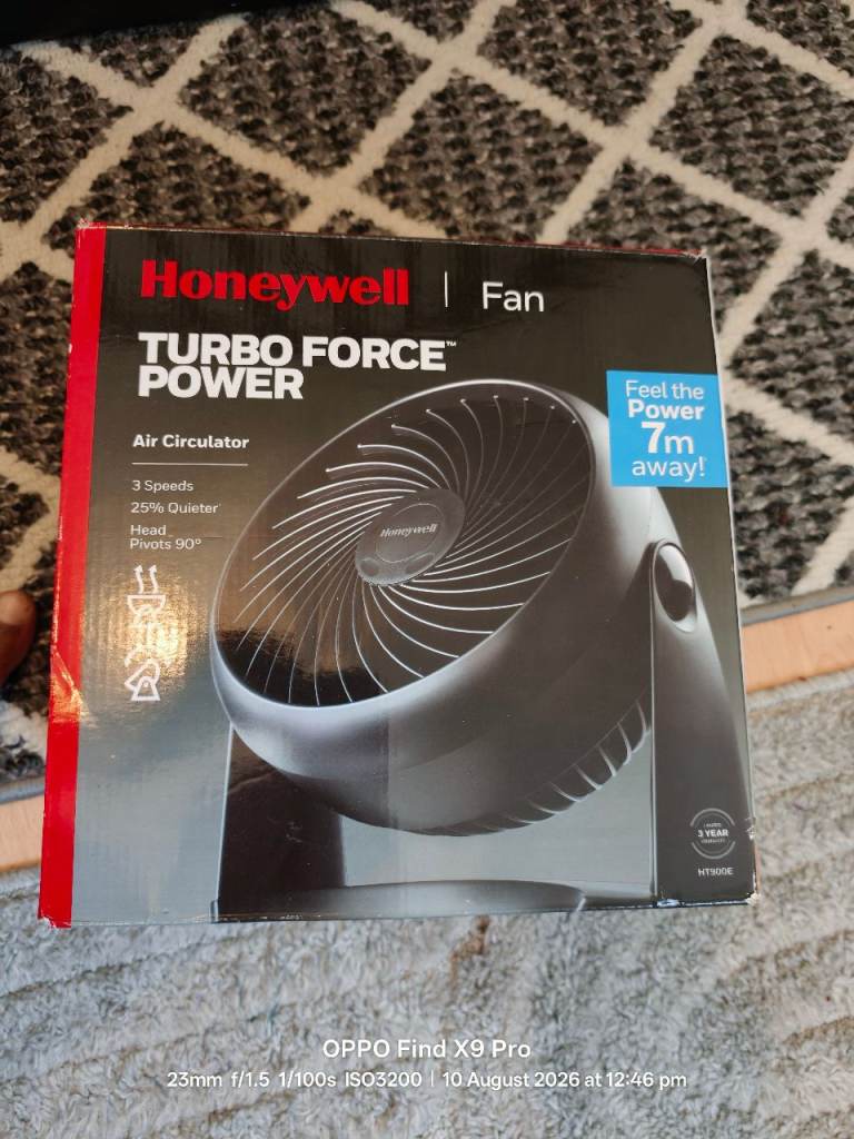 Honeywell Turbo Black Desk Fan - 10 Inch
