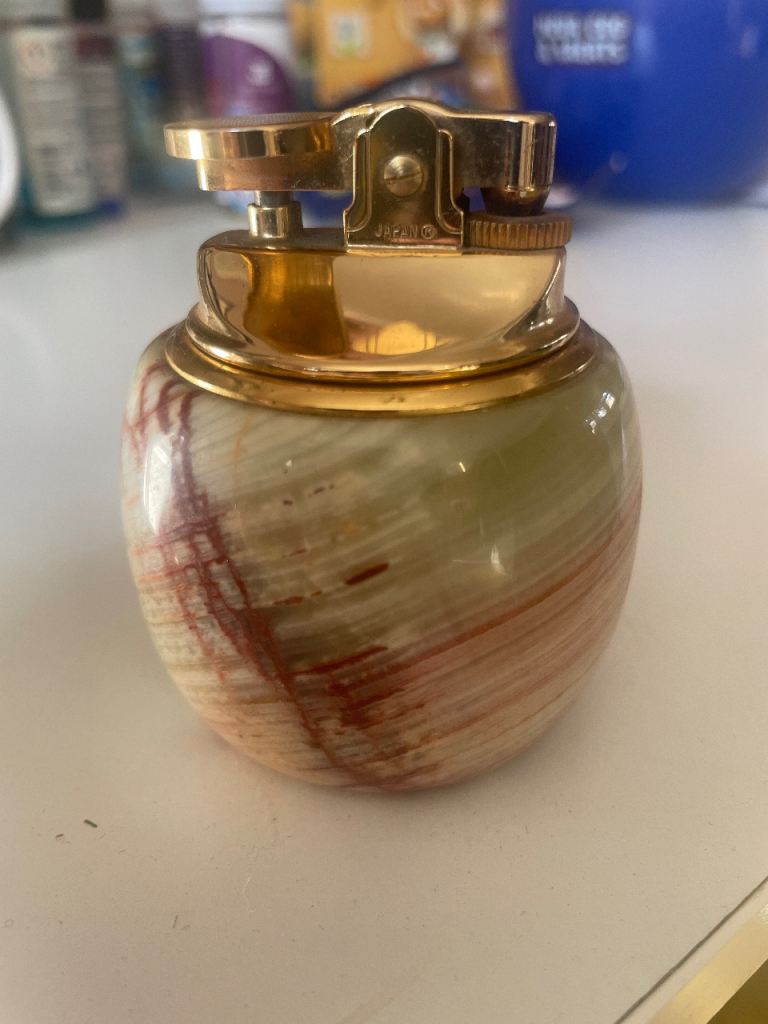  vintage 1970's onyx table lighter