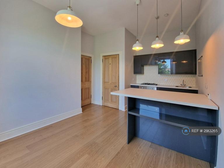 1 bedroom flat in Wolseley Place, Edinburgh, EH8 (1 bed) (#2913265)