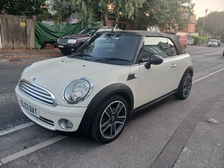 Mini, CONVERTIBLE, Convertible, 2010, Manual, 1598 (cc), 2 doors