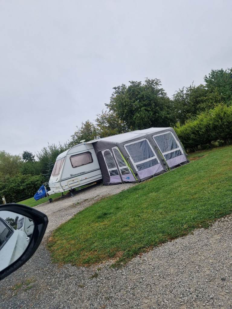 Abbey enterprise 4 berth caravan. With motor mover