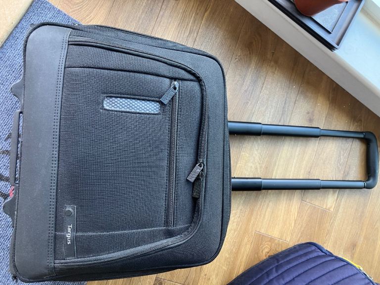 Targus Rolling Laptop Bag - Black, Excellent Condition