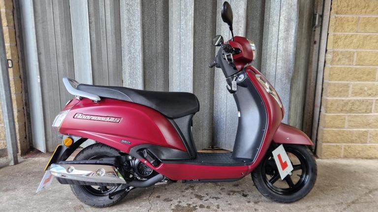 Suzuki UZ125NEY M4 Address, 2025, 126 Miles, Immaculate Condition, 2 Owners