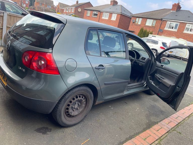 Golf 1.6 fsi petrol 