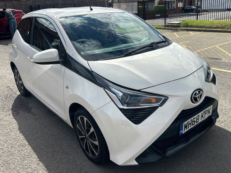Toyota, AYGO, Hatchback, 2019, Semi-Auto, 998 (cc), 5 doors