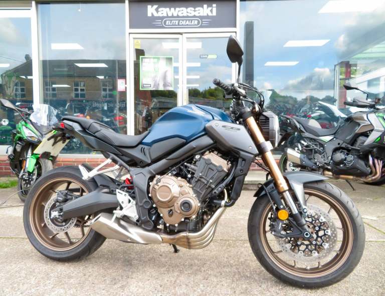 2023 Honda CB 650 RA-P QUICK-SHIFTER & TAIL TIDY NAKED Petrol Manual