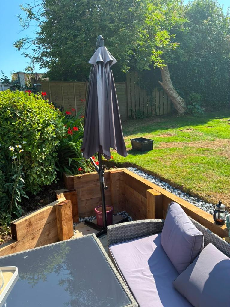 Large Grey Cantilever Garden Umbrella – Good Condition