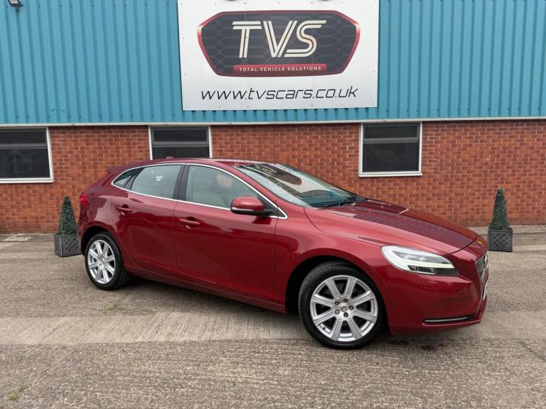 2017 Volvo V40 D3 [4 Cyl 150] Inscription 5dr HATCHBACK DIESEL Manual
