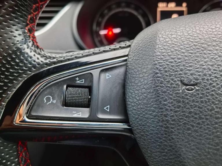 2015 Skoda Octavia 2.0 Octavia vRS TDI 4x4 Semi-Auto 4WD 5dr Hatchback Diesel Automatic