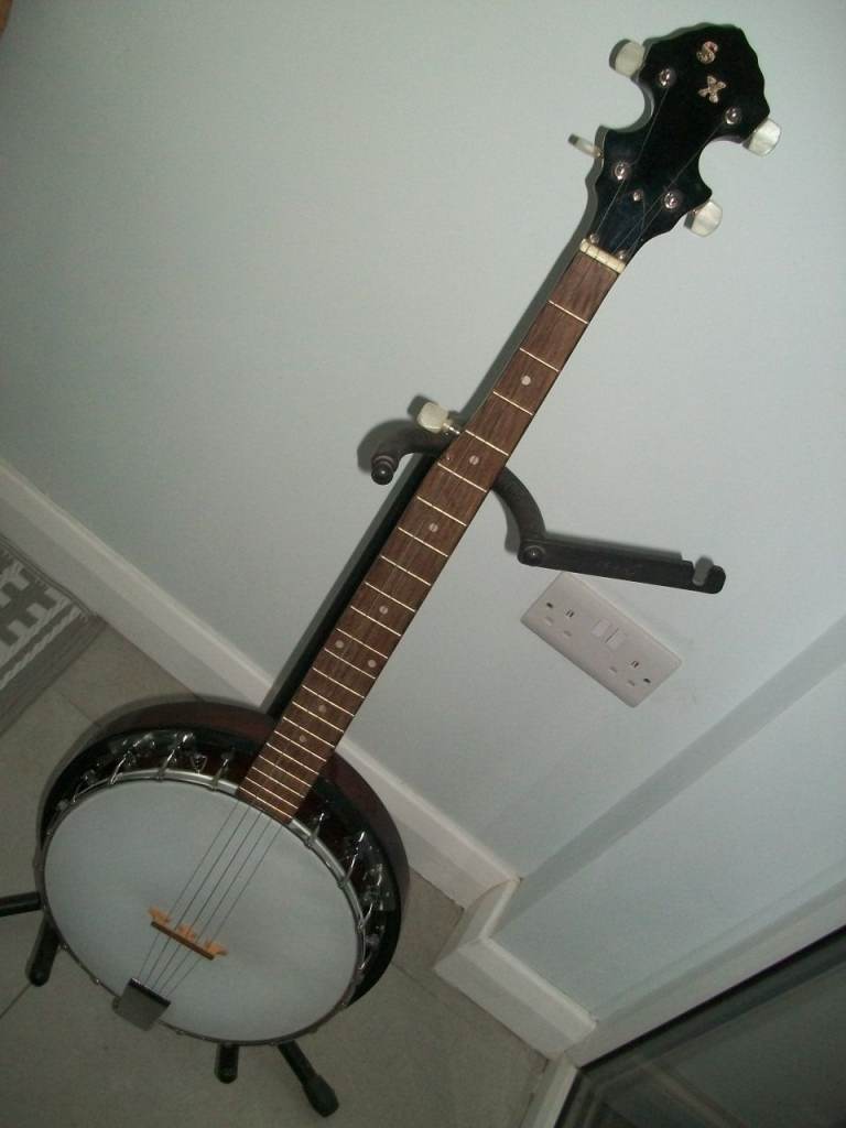 5 string banjo