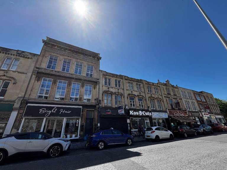 Commercial Retail Unit To Let | £12,000 A Year | Approx 819 sq ft | 26 Waterloo St Weston Super-Mare