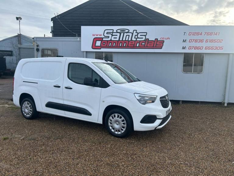 2020 70 VAUXHALL COMBO 1.5 TURBO D 2300 SPORTIVE PANEL VAN 4DR DIESEL MANUAL L2 