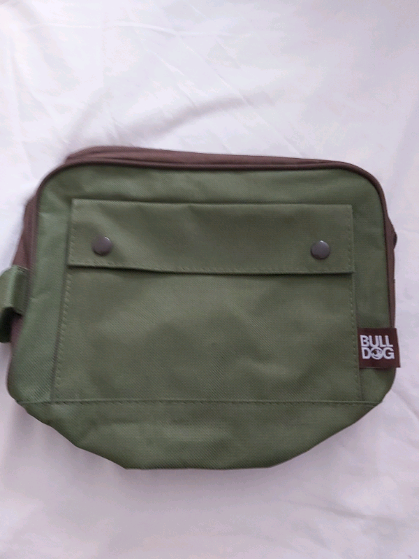 Bull Dog Wash Bag brand new 