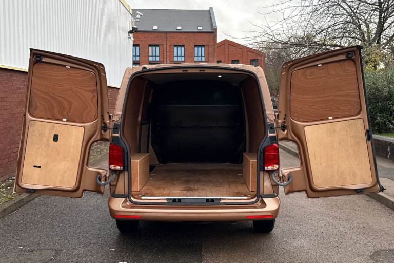 2022 Volkswagen Transporter 2.0 TDI 150 Highline Van Van DIESEL Manual