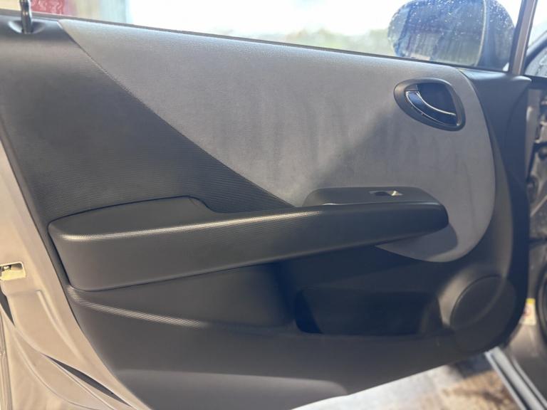 HONDA JAZZ 1.4 i-DSI SE 2005