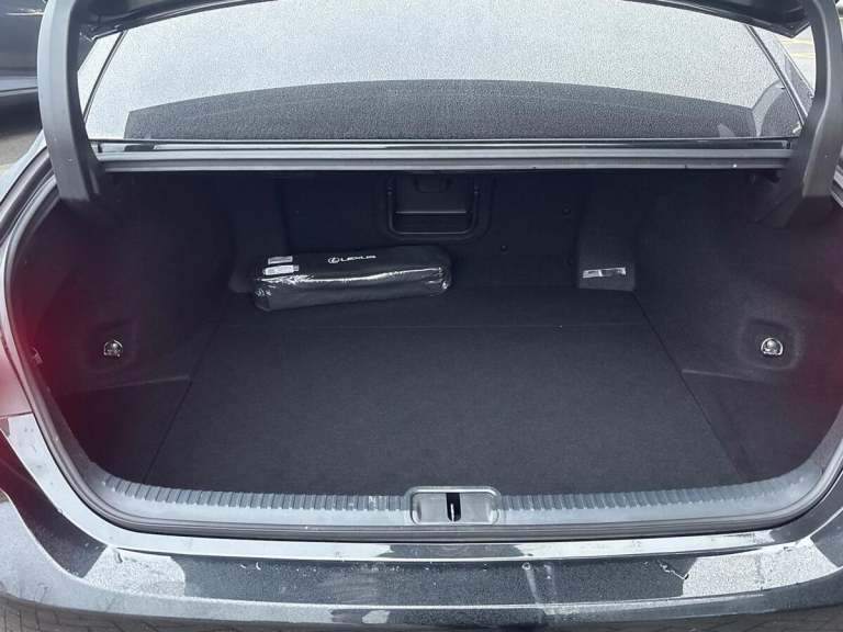 2023 Lexus ES 300h 2.5 F-Sport 4dr CVT (Takumi Pack) Saloon Hybrid Automatic