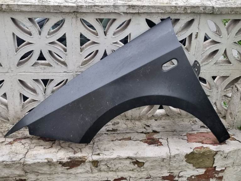 2008-2017 Seat Ibiza front wing