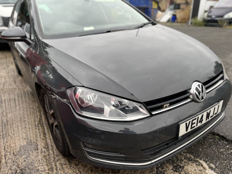 VW GOLF MK7 ESTATE 2013 FOR BREAKING IN GREY LI7F 
