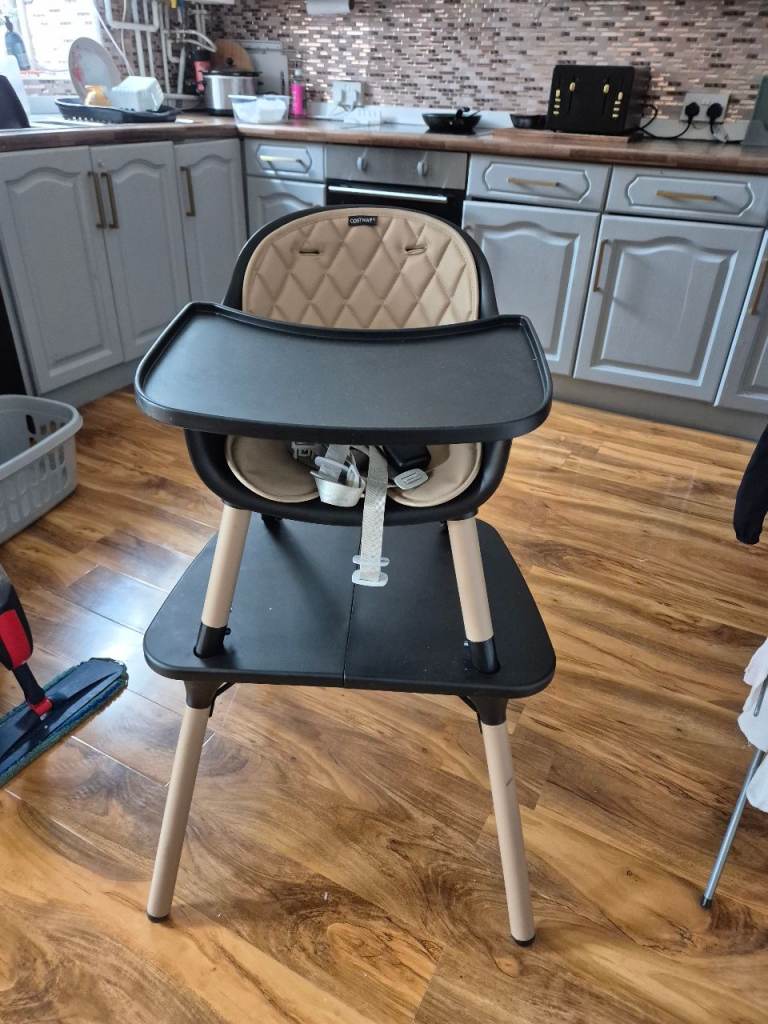 High chair / ttable and chair