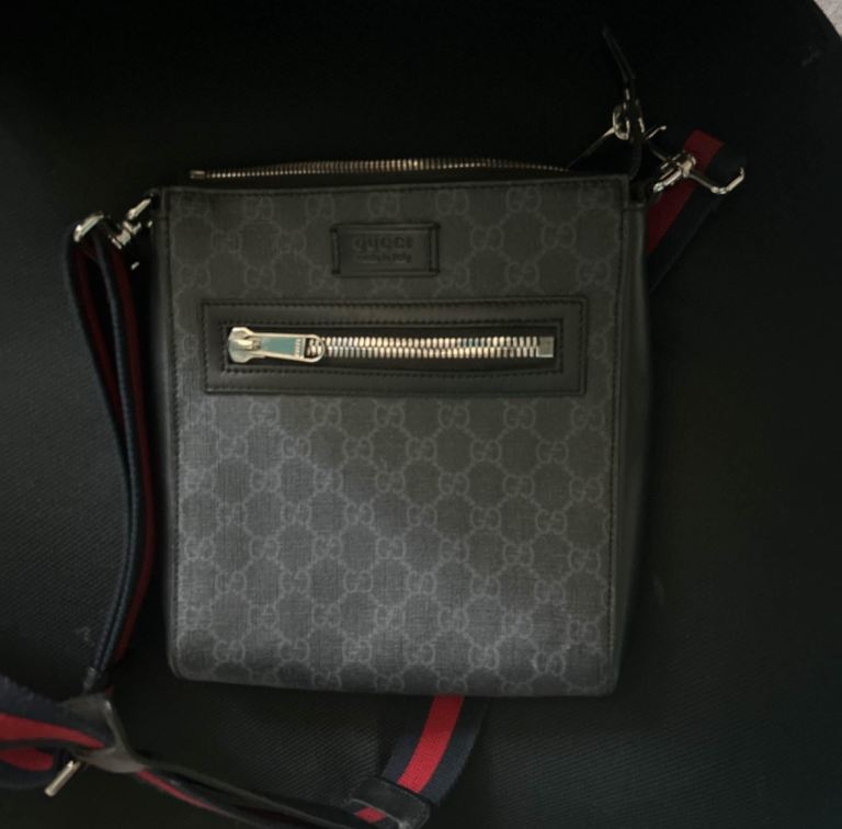 Gucci Messenger Bag/pouch