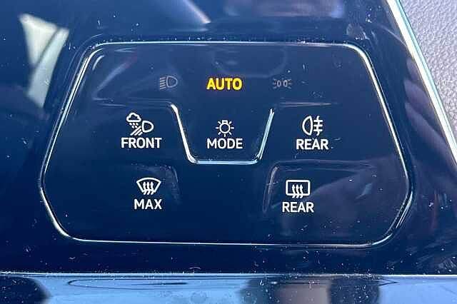 2022 Volkswagen Golf 1.5 eTSI 150 Style 5dr DSG Estate Petrol Automatic