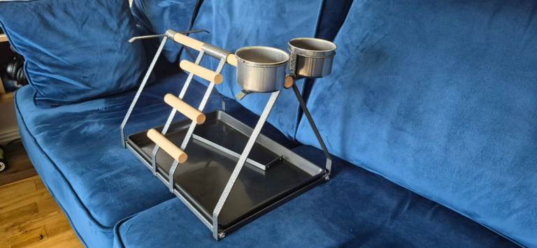 Tabletop Parrot Stand with Feeding dishes and hanging arm for food or toys