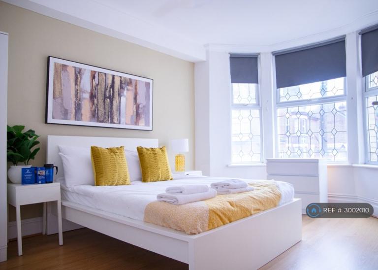 1 bedroom in Dallow Road, Luton, LU1 (#3002010)