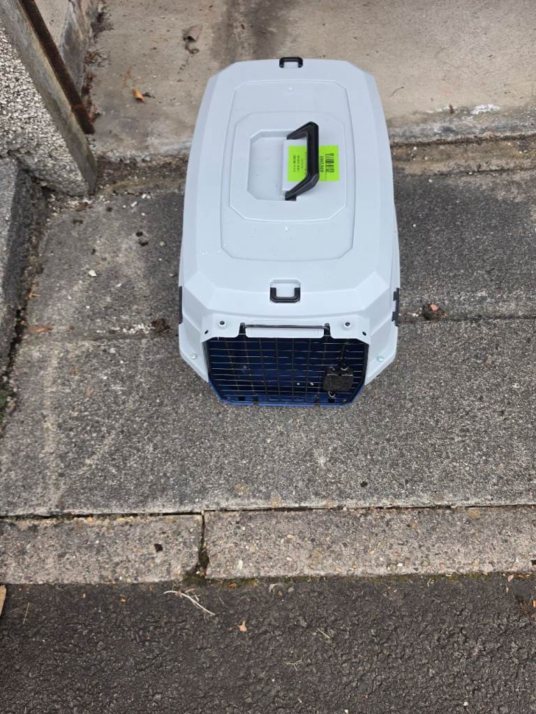 Small dog or puppy carrier