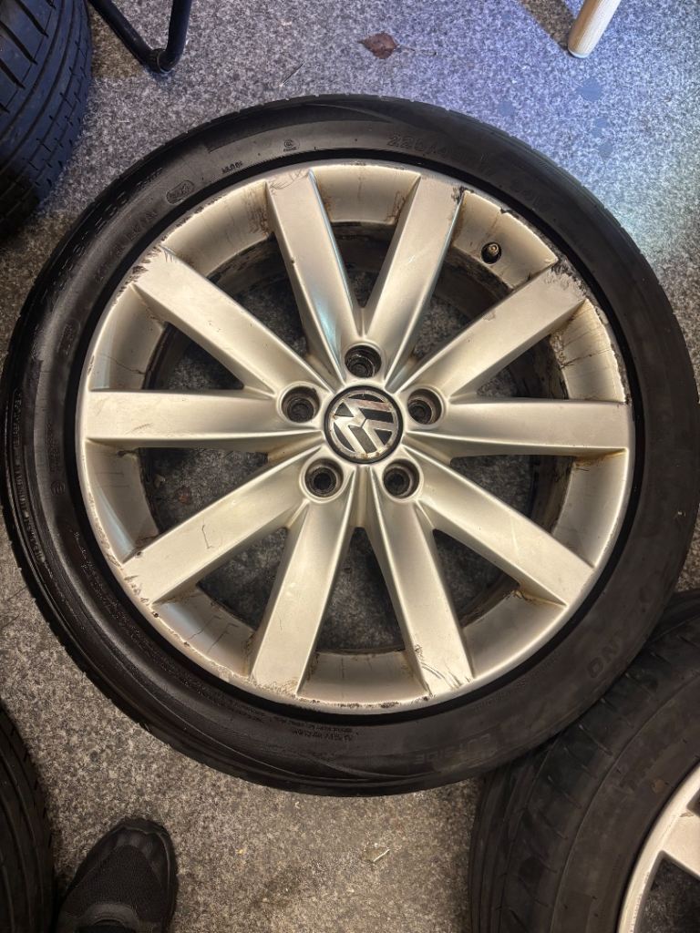 (4) Volkswagen Golf Gt 17" ALLOY WHEEL + TYRE 225 45 17 PORTO 5K0601025F VW