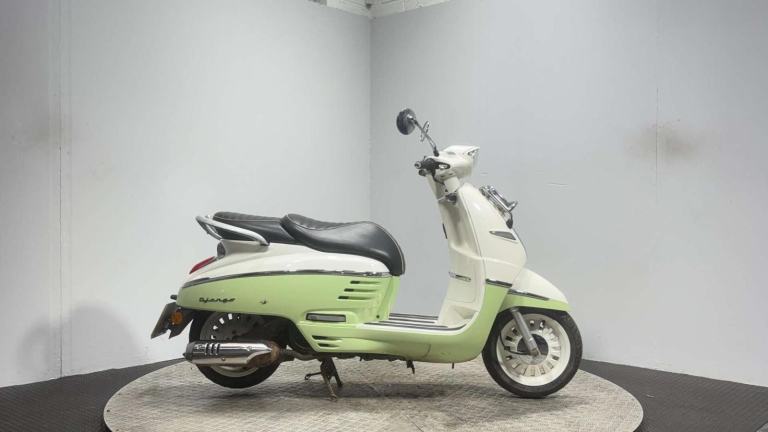 Peugeot Django 2016 16K RUNNING PROJECT SCOOTER 12CC LEARNER BIKE