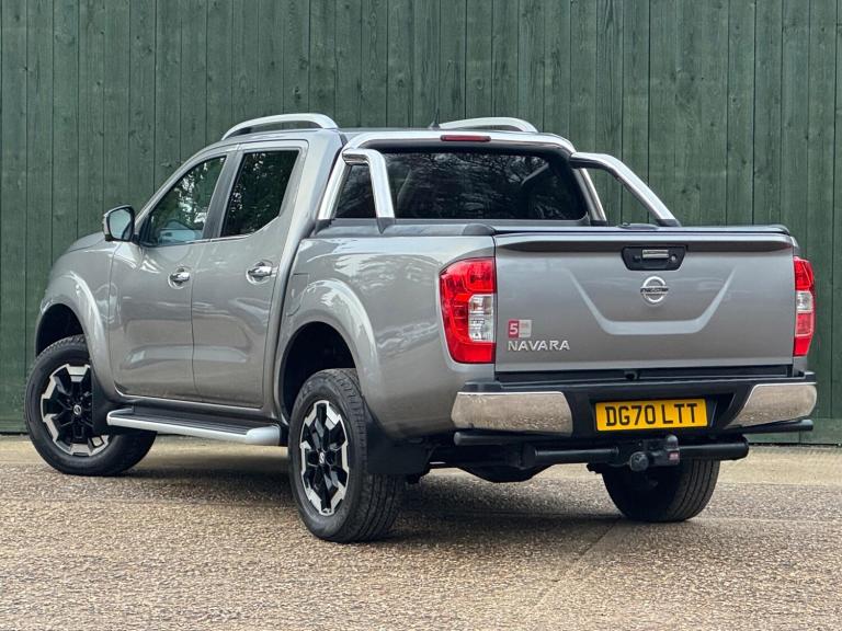 2020 Nissan Navara 2.3 dCi Tekna Auto 4WD Euro 6 4dr PICK UP Diesel Automatic