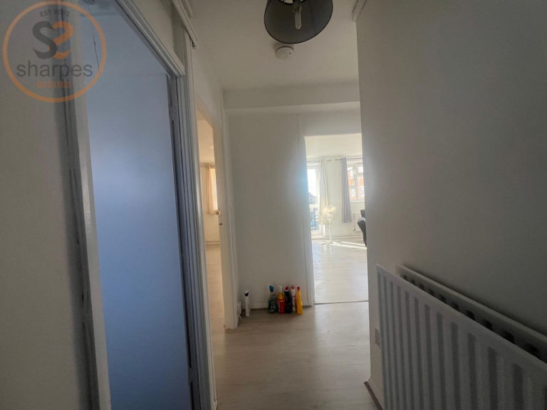 1 bedroom flat in Fitch Court, Laburnum Road, Mitcham, Surrey