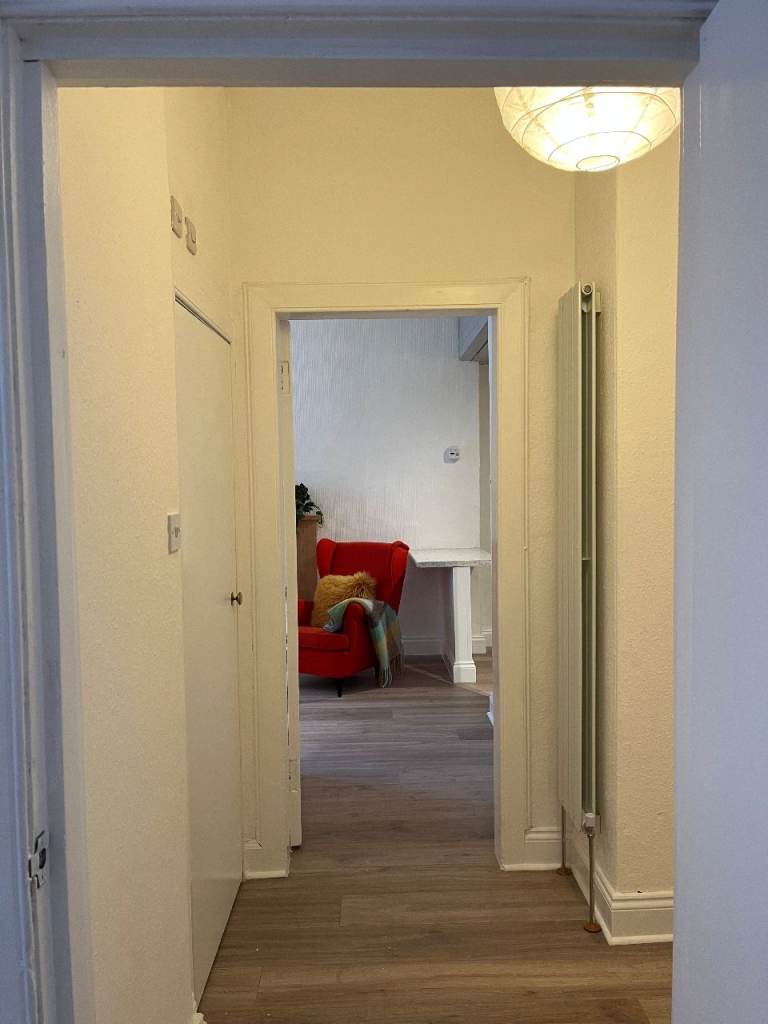 Fresh & Sunny Furnished One Bed Flat At The Shore/Leith, Edinburgh