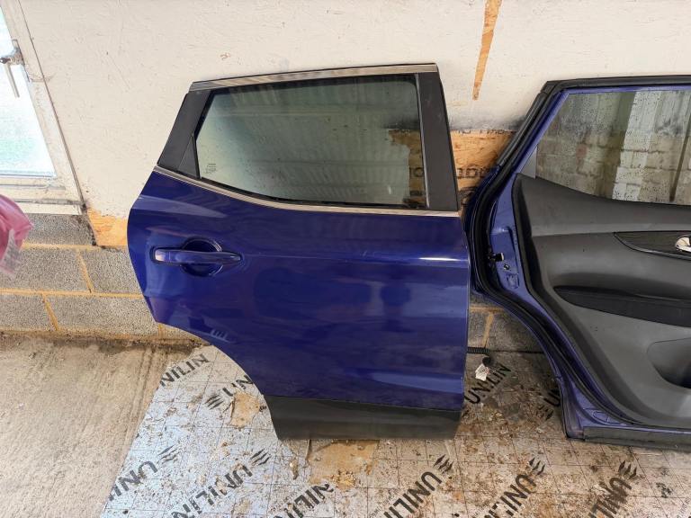 2017 Nissan Qashqai Doors