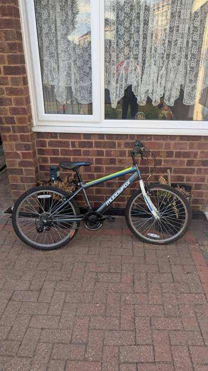 CHILD'S BIKE MUDDYFOX ENERGY 20 WITH 20" WHEELS 