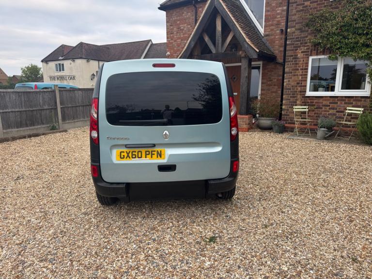 RENAULT KANGOO MOBILITY VEHICLE WHEELCHAIR RAMP DISABLED CAR. WAV 18,000 MILES 