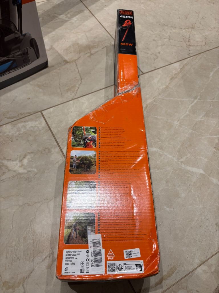 Hedge trimmer 
