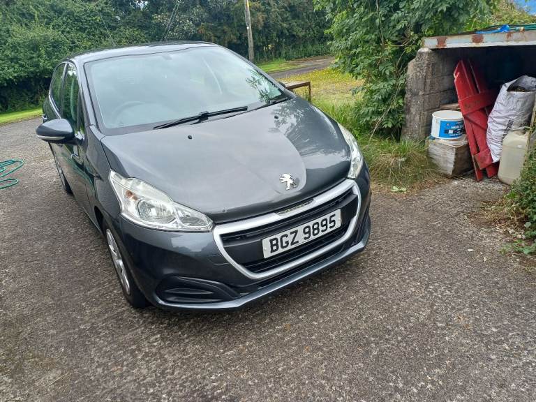 Peugeot, 208, Hatchback, 2016, Manual, 999 (cc), 5 doors