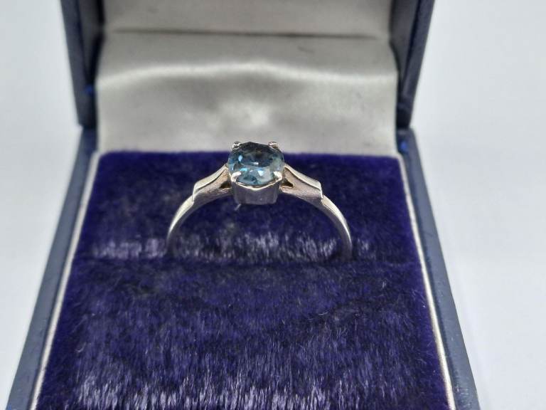 Pre-Owned Silver Blue Stone Ring