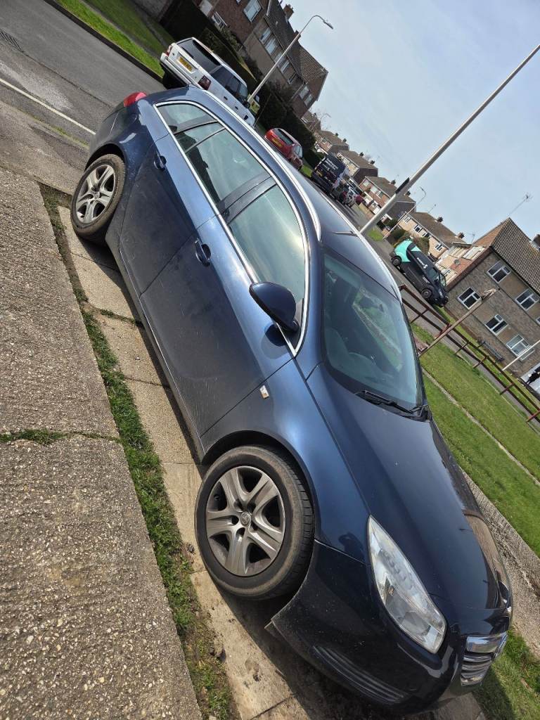 Vauxhall insignia estate 