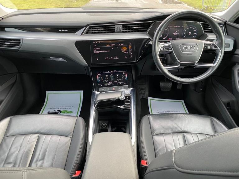AUDI E-TRON 50 Technik 2020
