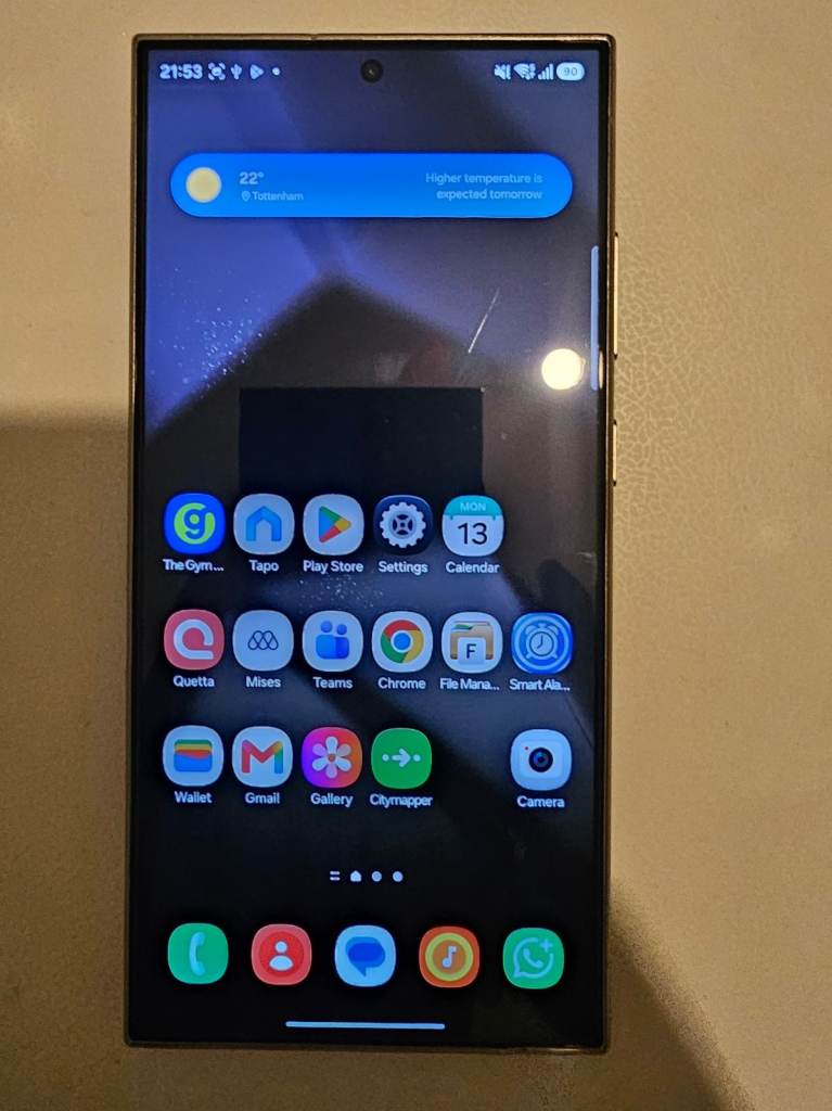 Samsung Galaxy S24 Ultra 256GB - Good Condition